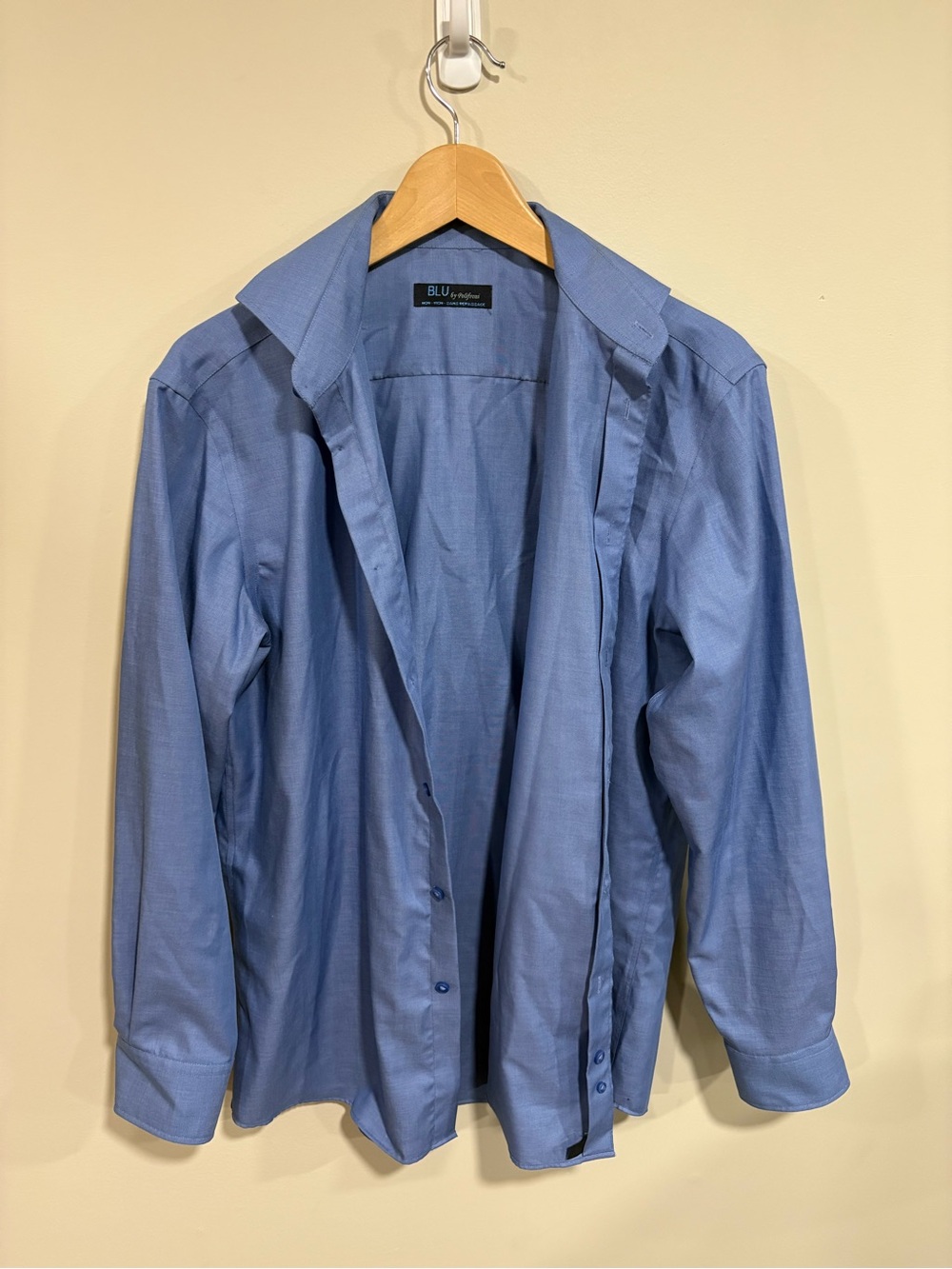 Men’s Light Blue Dress Shirt